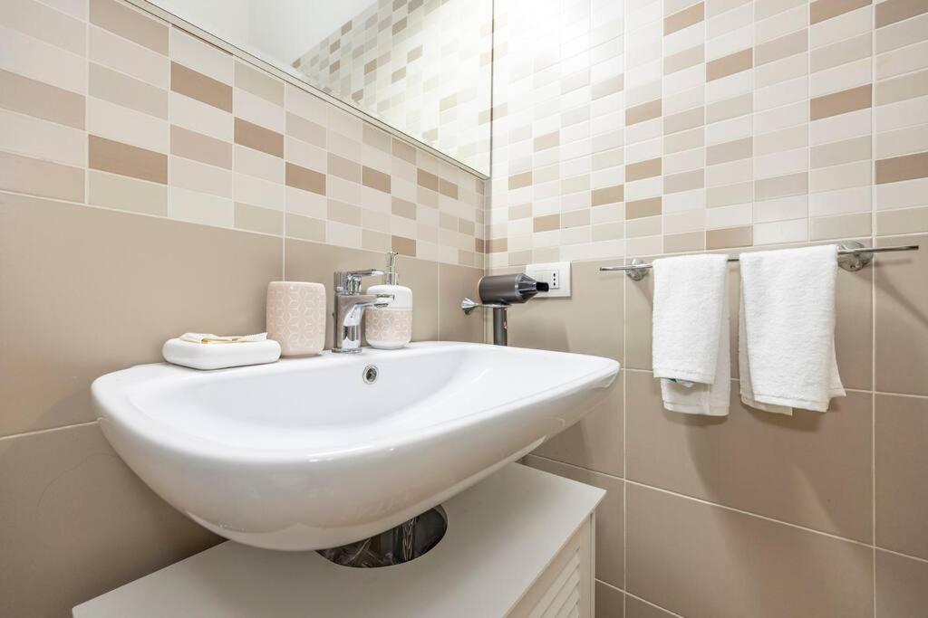 Apartment Roma Relax 2 Con Wifi-Ac-Netflix Eksteriør bilde
